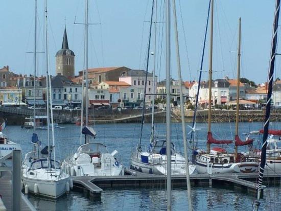 Maison De Pecheur Renovee Avec Cour Proche Du Port Les Sables-d'Olonne Exterior photo